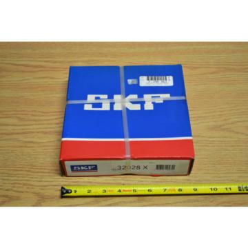 SKF Tapered roller bearing 32028X 210 x 140 x 45 mm brand new in box